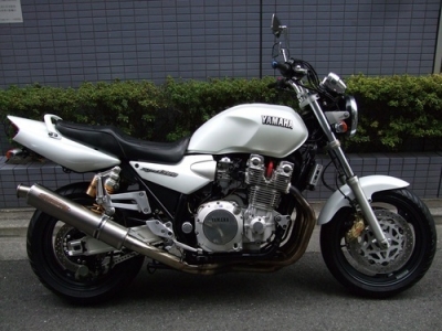 XJR1300　ホワイト