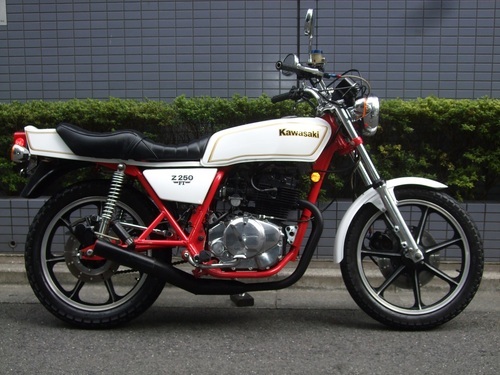 カワサキ Z250FT