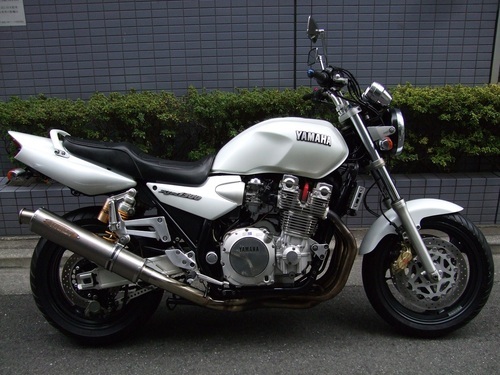 ヤマハ XJR1300