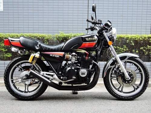 XJ  YAMAHA    東京都上野のバイク街にあるバイクショップ