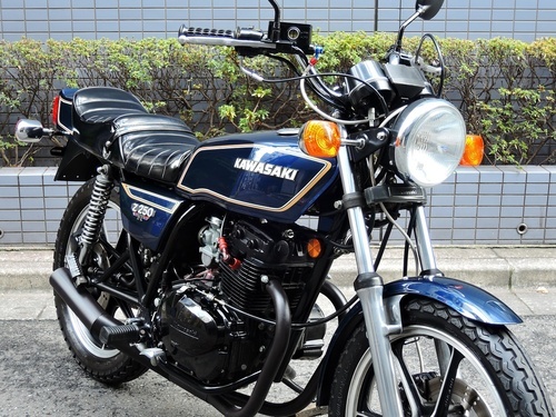 カワサキ Z250FT