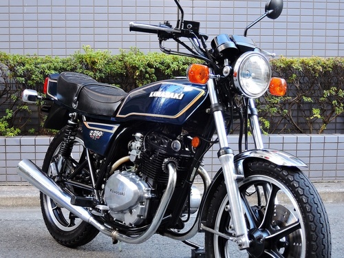 カワサキ Z250FT
