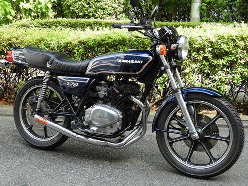 カワサキ Z250FT