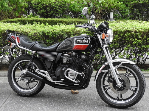 ヤマハ XJ400D (218.0万円)